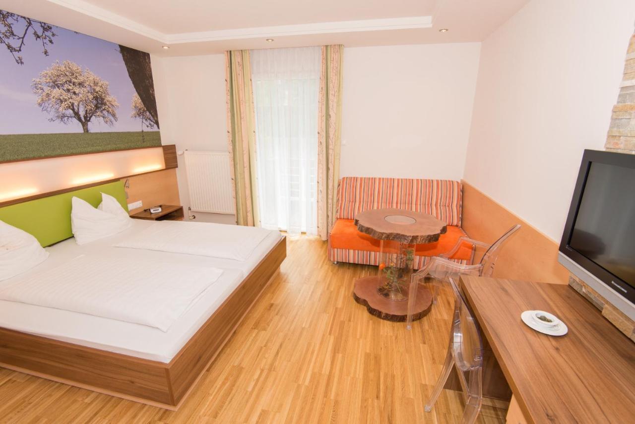Pension Caecilia Pollau Bagian luar foto
